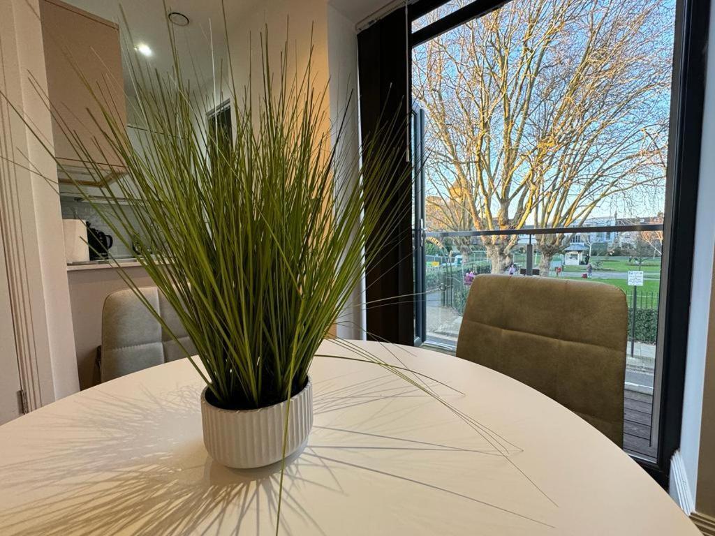 Case de vacanță 2 Bed 2 Bath Balcony View Wimbledon Tennis *