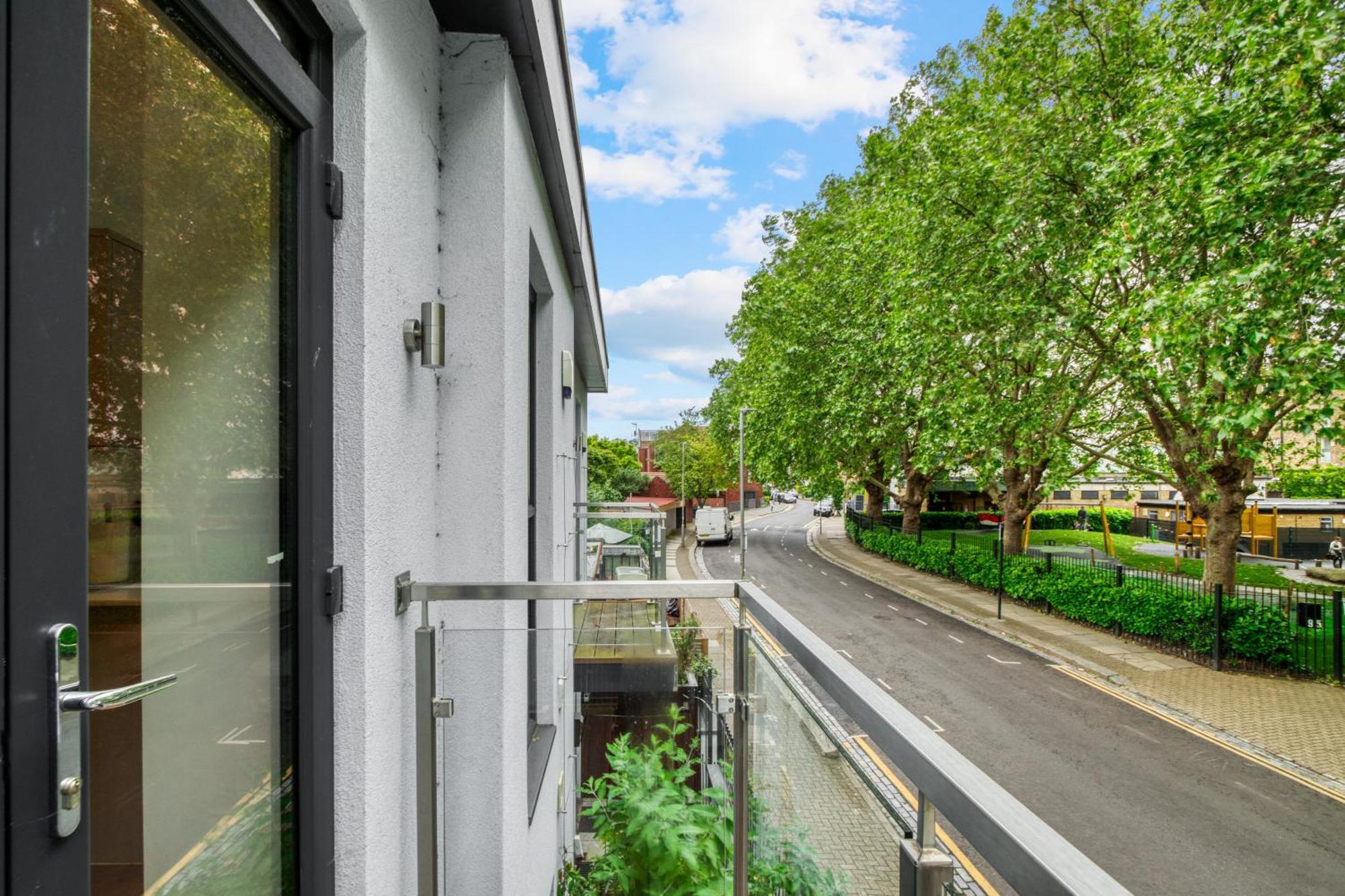 2 Bed 2 Bath Balcony View Wimbledon Tennis * Londra